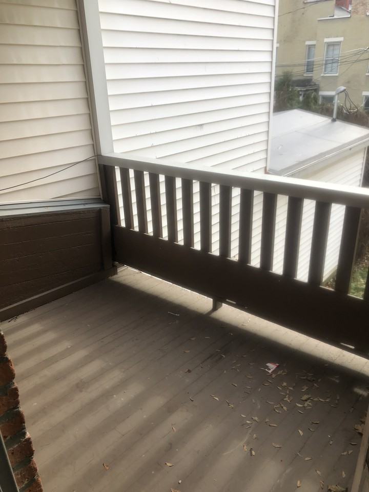 32 Broad Street - Photo 2 of 10