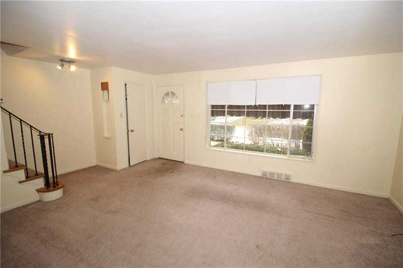 110 Eastern Ave - Photo 3 of 17