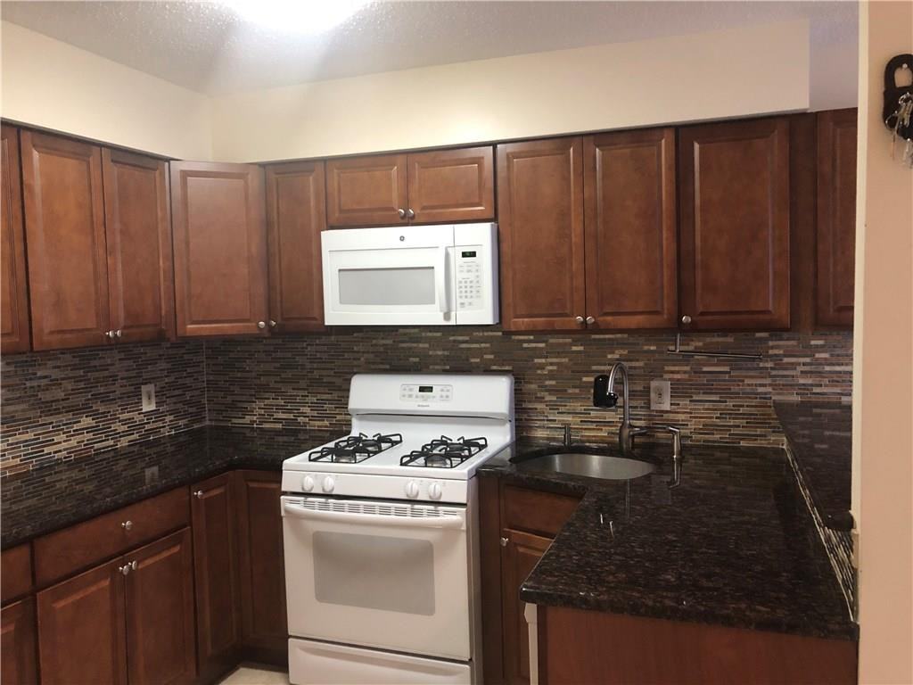 111 Orion Rd - Photo 2 of 17