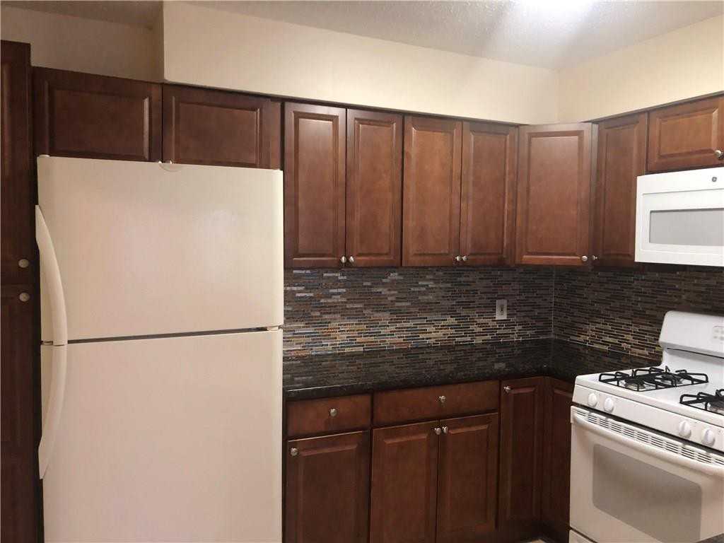 111 Orion Rd - Photo 3 of 17