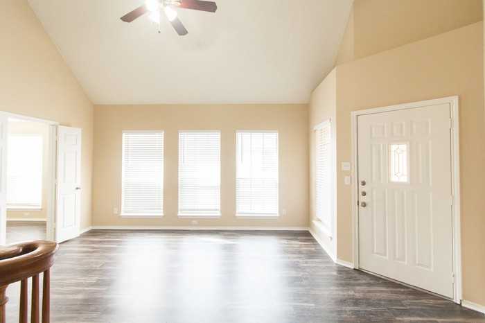 5519 Katey Ln - Photo 2 of 10
