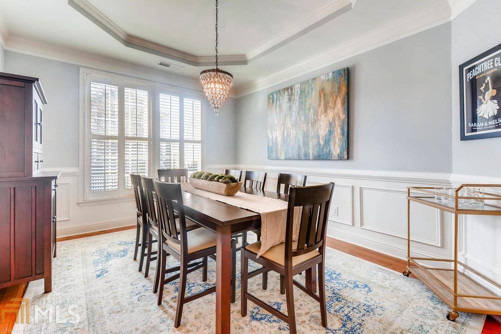 1687 Carr Cir NW - Photo 3 of 19