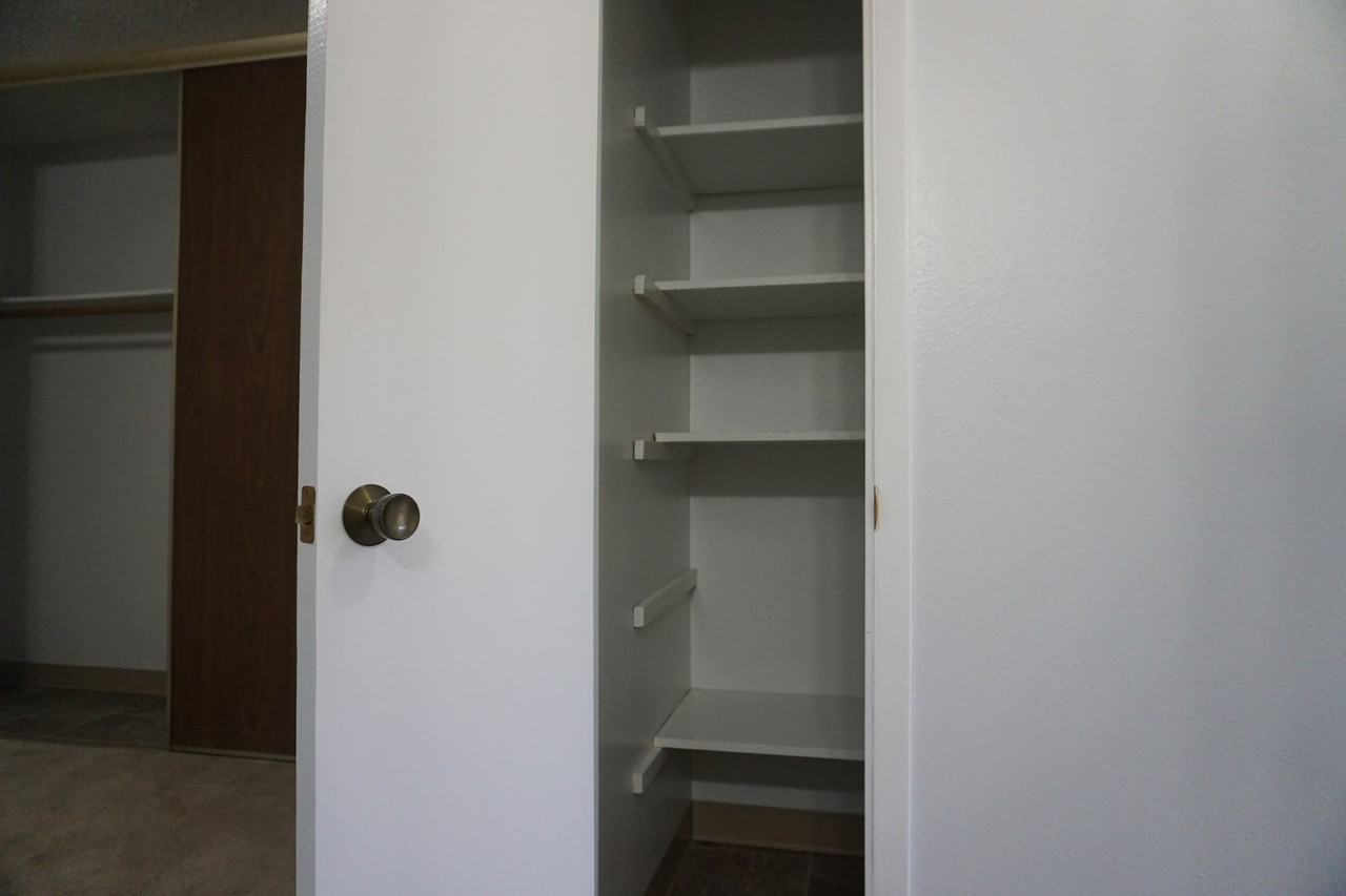 The Reef Apartments - Photo 4 of 6