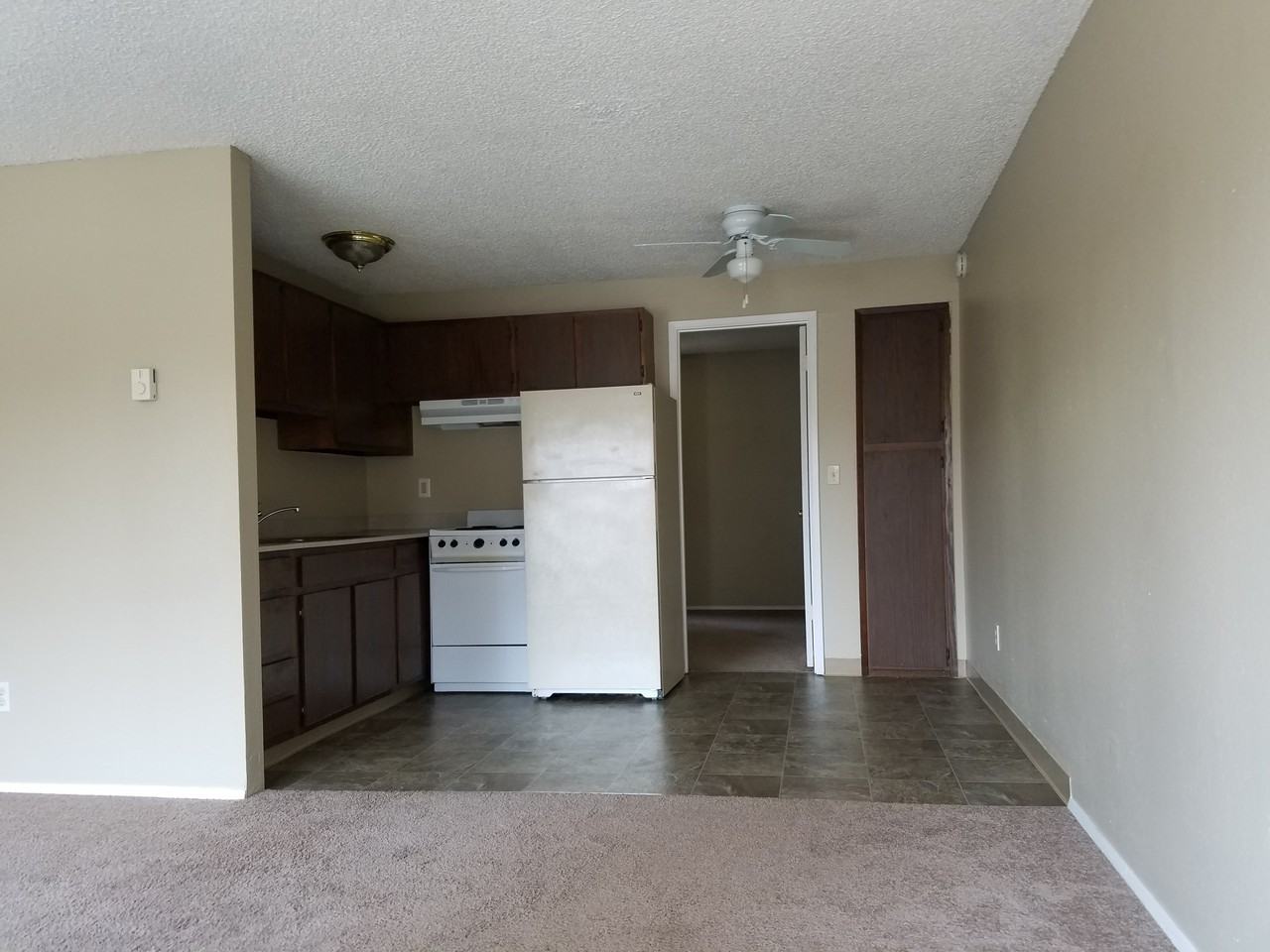 The Reef Apartments - Photo 6 of 6