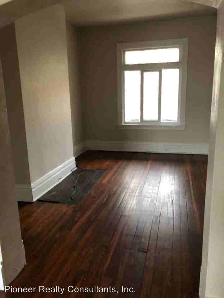 3038 Glen Mawr St - Photo 2 of 17
