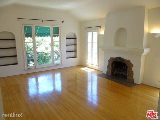 1237 S Hayworth Ave #TOP - Photo 2 of 14