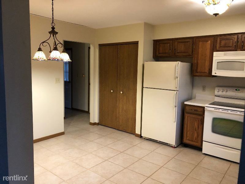 120 Pocahontas Ln - Photo 2 of 9