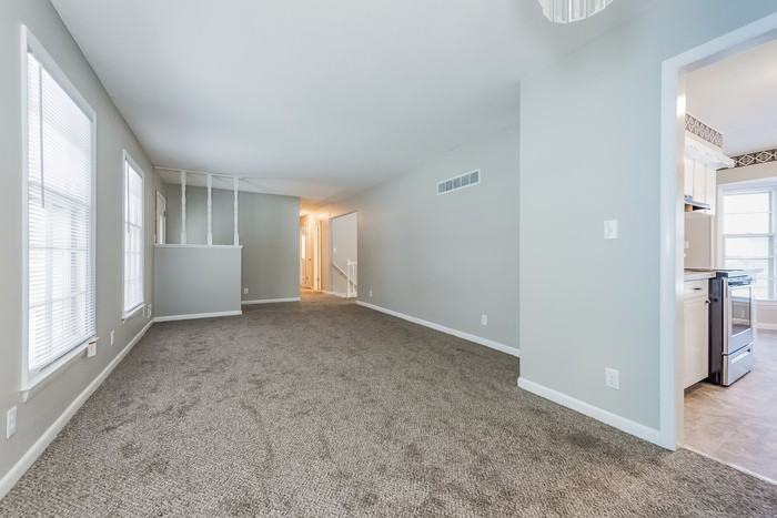 11801 E 56 St - Photo 2 of 8