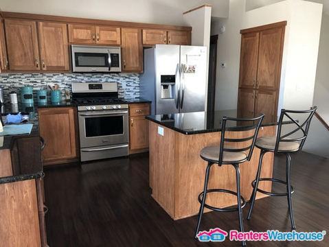 20371 Gordon Ln - Photo 3 of 10