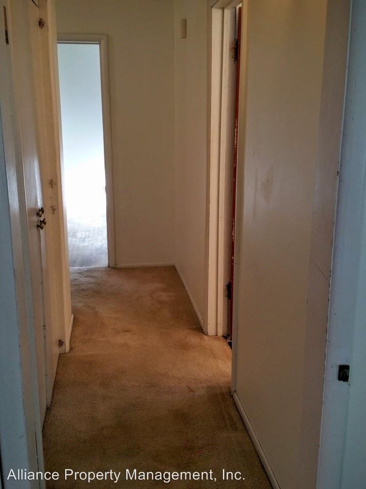 914 Claflin Rd. - Photo 3 of 21