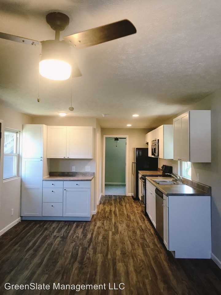 1915 1/2 S 14th St #1247 - Photo 3 of 9