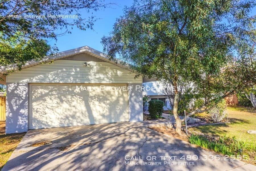 910 E La Jolla Dr - Photo 2 of 21