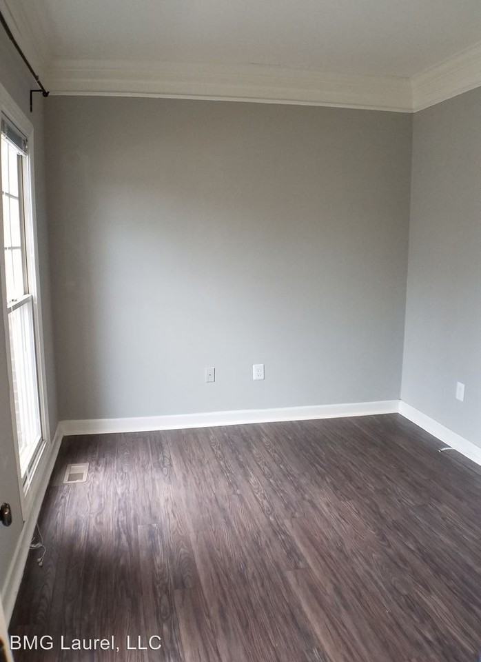 8406 Bates Dr - Photo 3 of 27