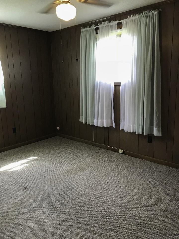 6570 Maybank Hwy - Photo 2 of 6