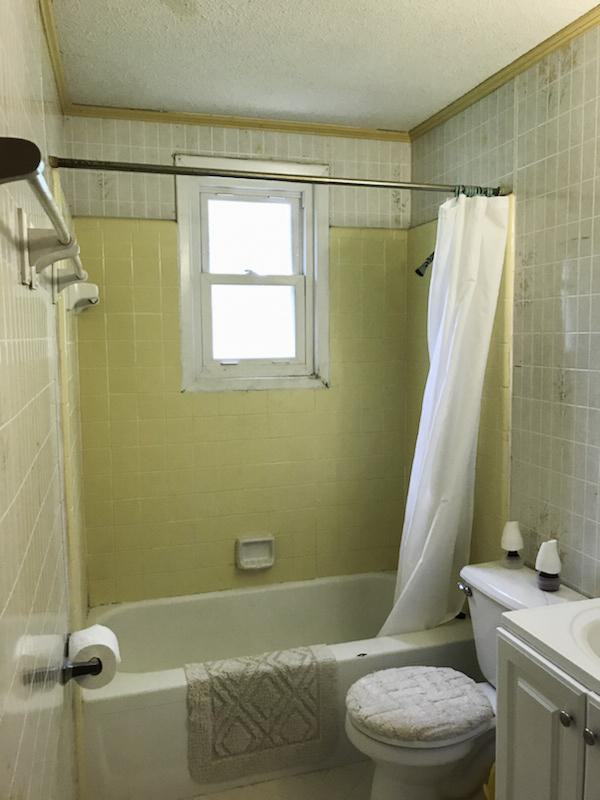 6570 Maybank Hwy - Photo 3 of 6