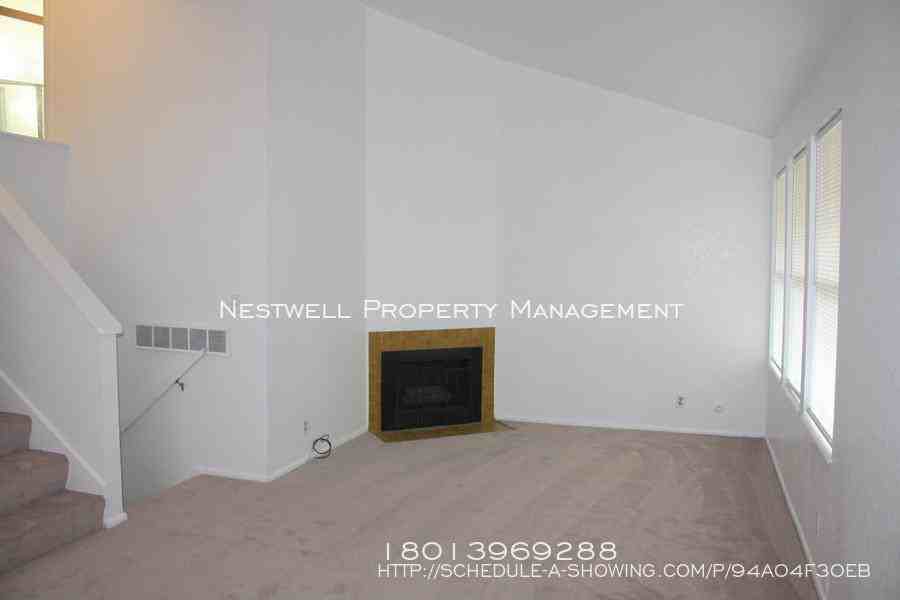 1341 Merritt Cir - Photo 3 of 22