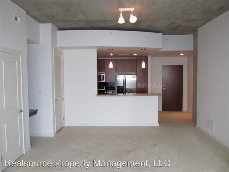 155 S. Court Avenue - Photo 3 of 22