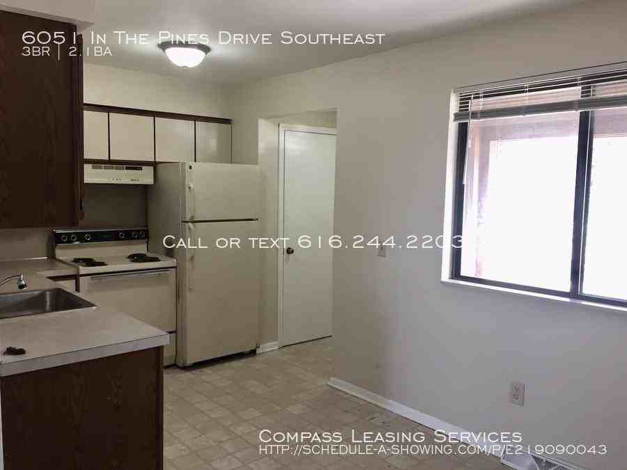 6051 In the Pines Dr SE - Photo 2 of 11