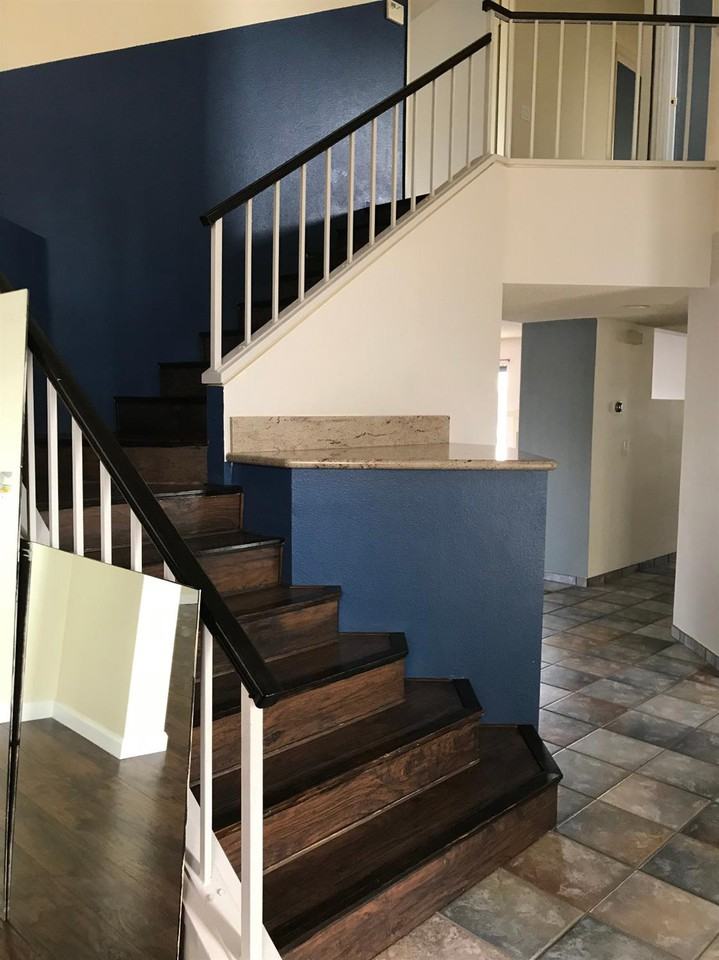 14710 Ponderosa Ranch Rd - Photo 3 of 17