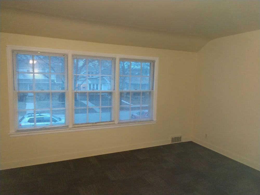 4849 N Mohawk Ave - Photo 2 of 5