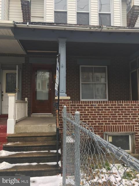 4926 Warrington Ave - Photo 2 of 19