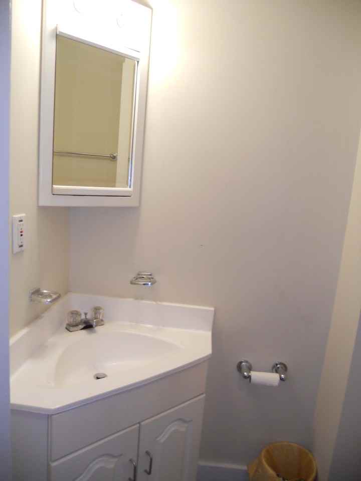 40 Park Vale Avenue - Photo 3 of 9