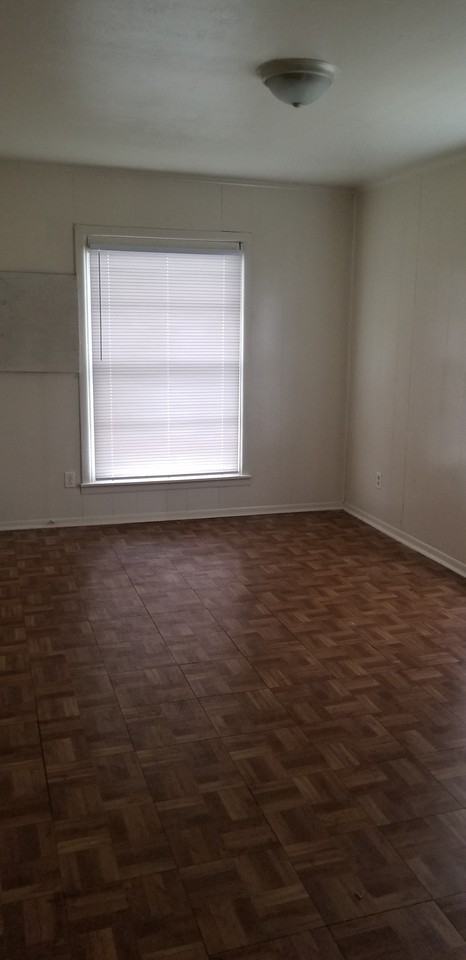 744 Ruby Avenue - Photo 2 of 5