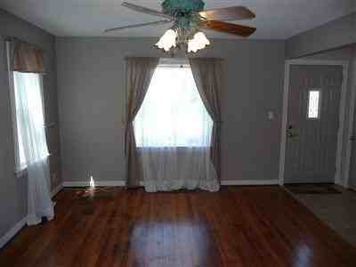 1026 Merritt St SE - Photo 2 of 10