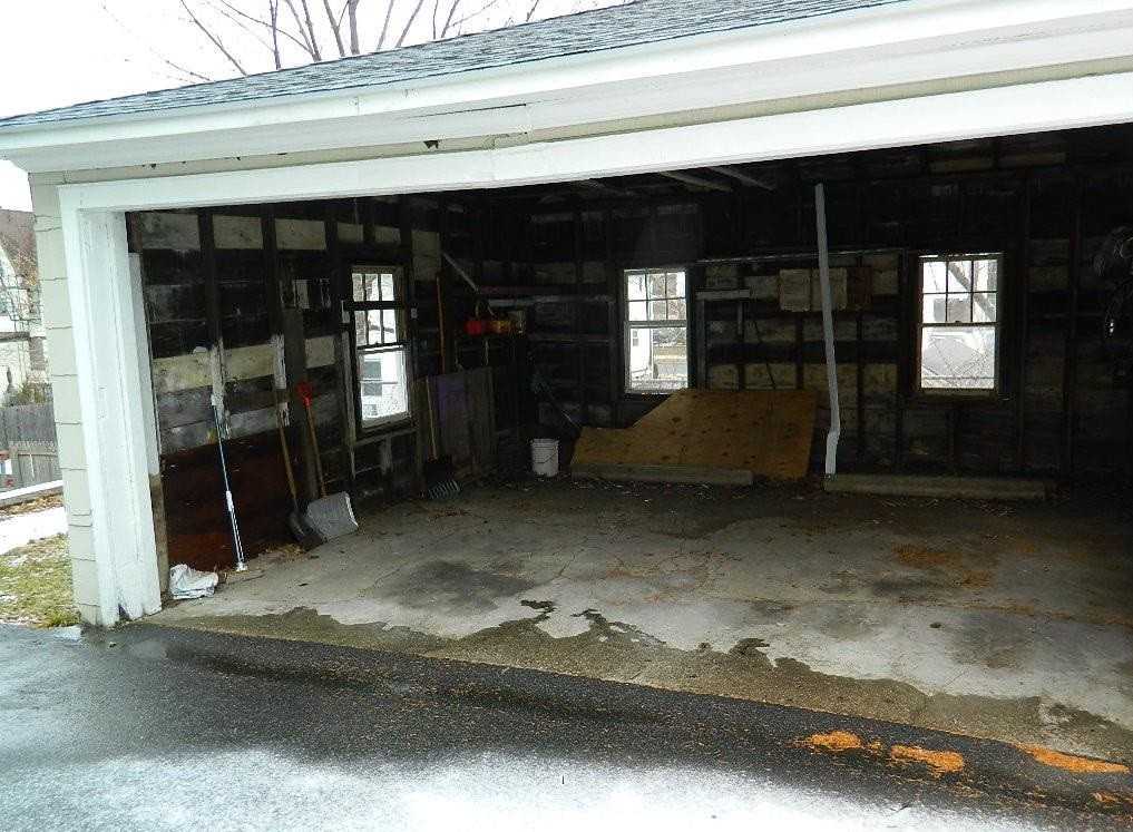 27 Oakwood Ave - Photo 2 of 10