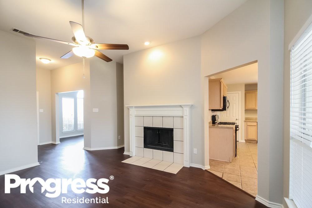 229 N Waterford Oaks Dr - Photo 3 of 15