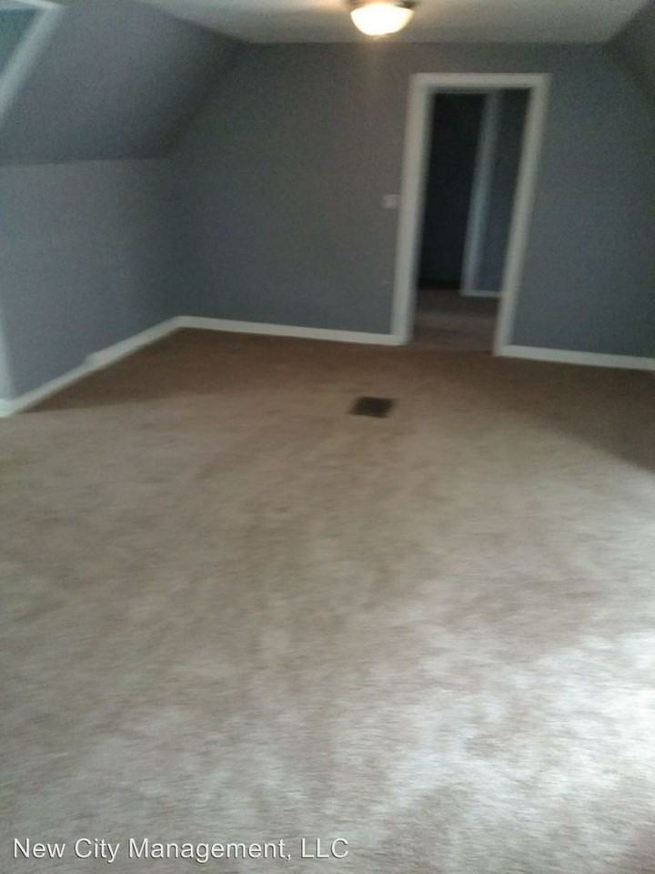 9617 E Independence Ave - Photo 2 of 16