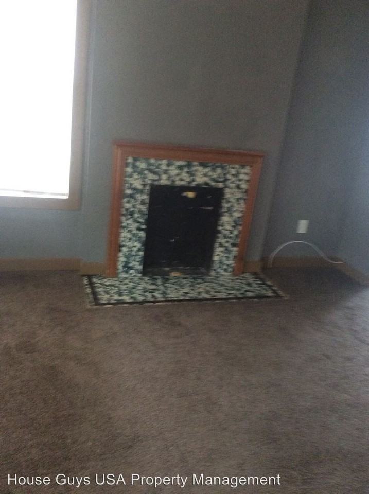 2302 Montgall Ave - Photo 2 of 10