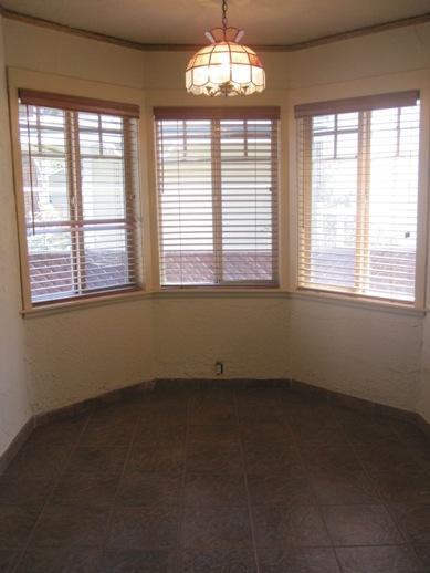 412 Stambaugh St - Photo 3 of 5