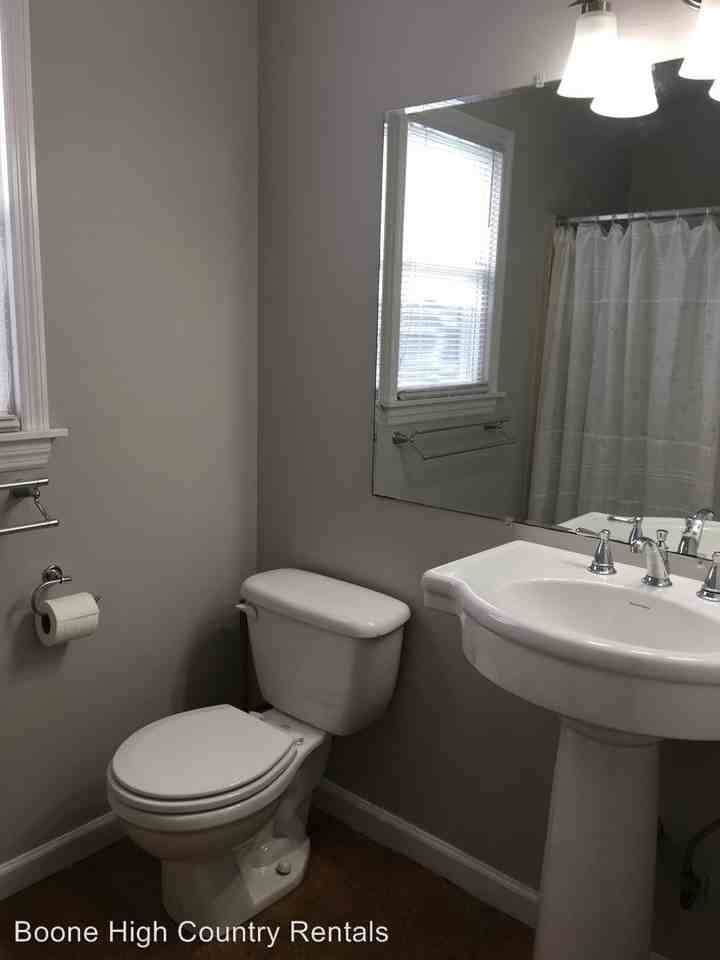 10 E 7th St - Photo 2 of 21