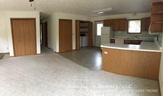 680 Ontario Ave - Photo 2 of 10