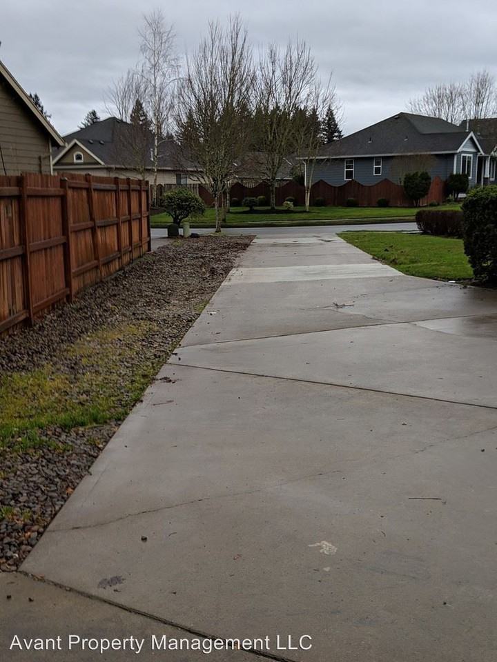 19399 Orchard Grove Dr - Photo 3 of 6