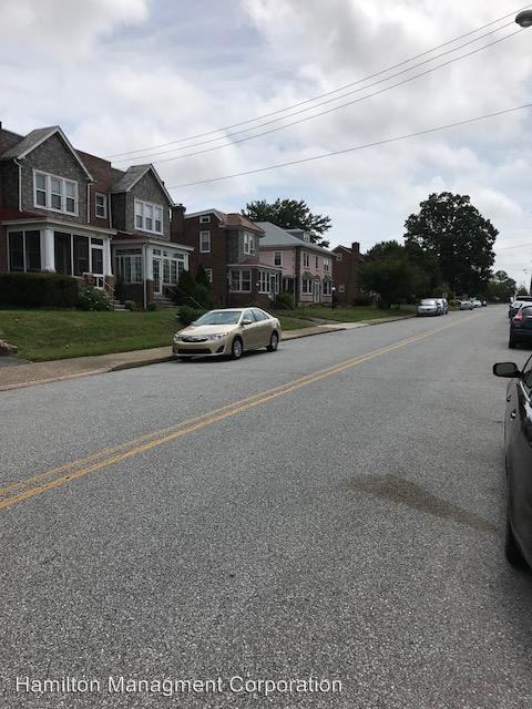 1816 Linden St - Photo 3 of 3