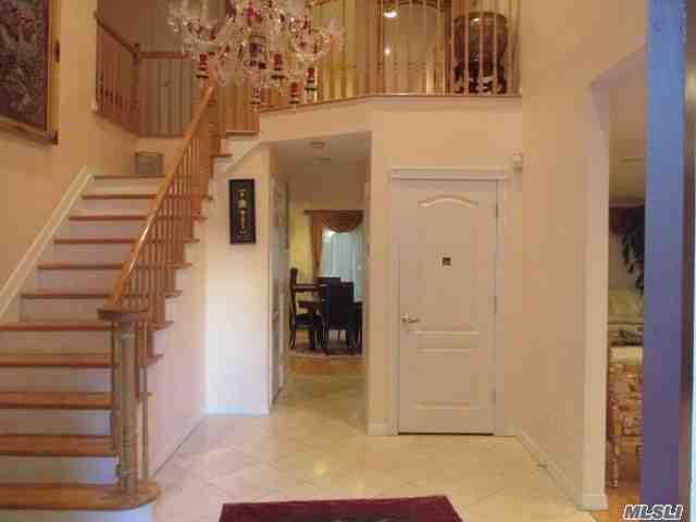 14 Willow Pl - Photo 2 of 11