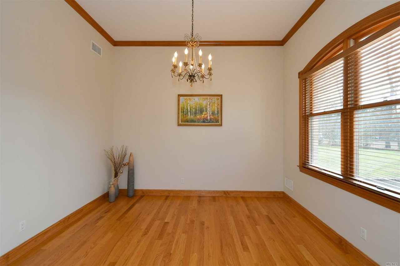 9 Copperfield Ln - Photo 3 of 20