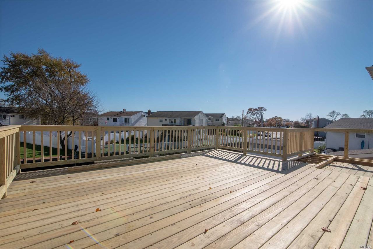 147 Belmill Rd - Photo 3 of 12