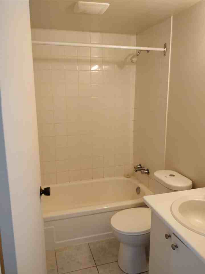 150 MacLaren Street - Photo 2 of 10