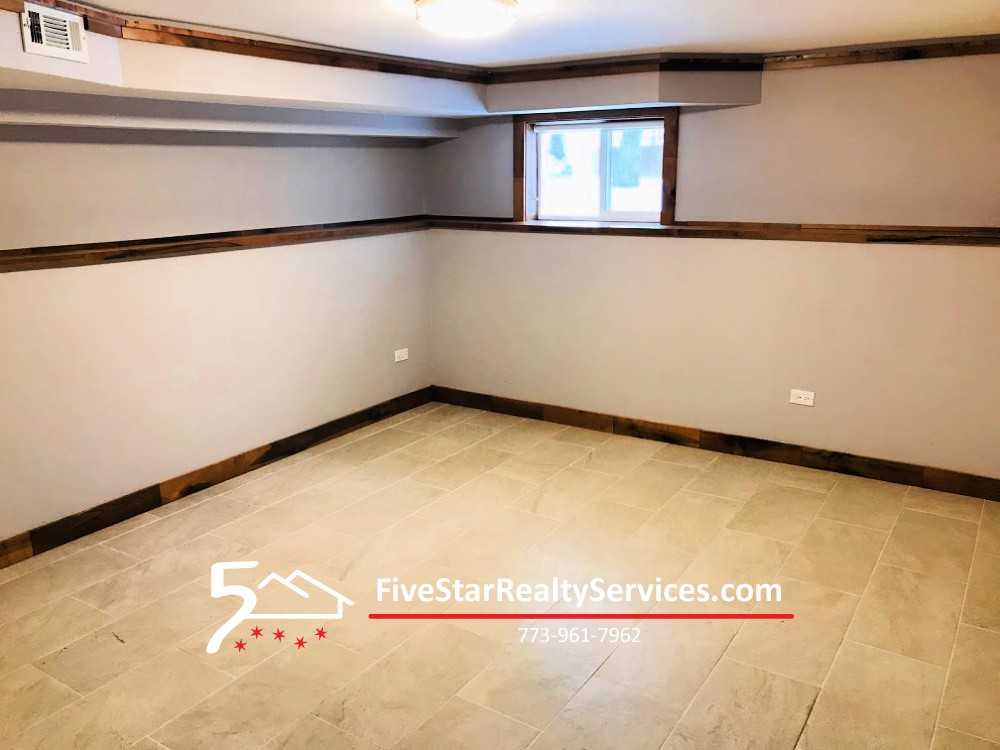 Montrose & Central - Photo 3 of 9