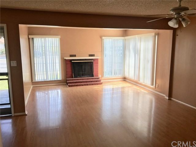1611 San Gabriel Blvd - Photo 2 of 15