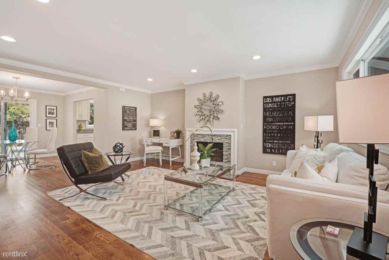 945 Sixth Ave - Photo 2 of 14