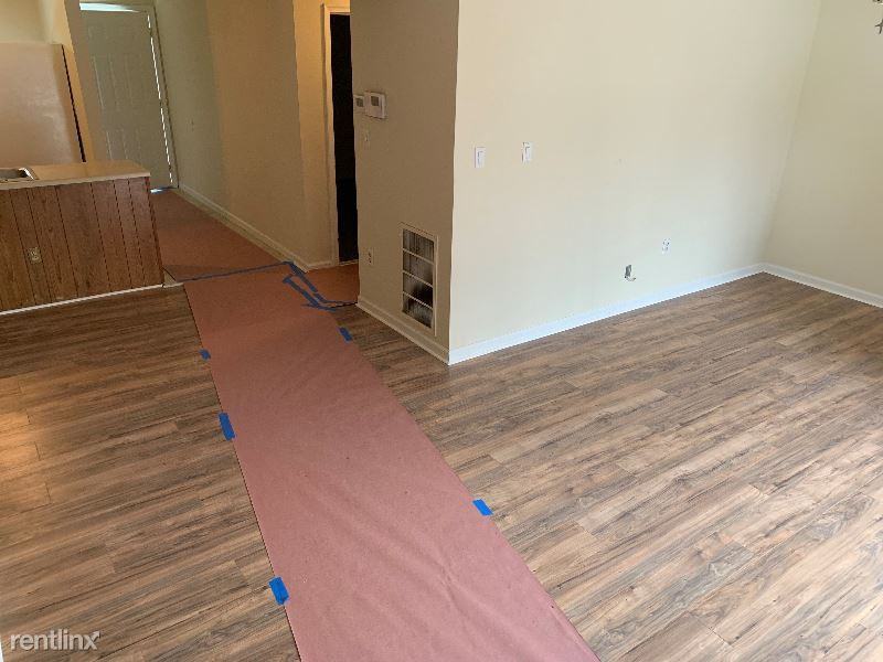 611 Nanticoke Pl - Photo 2 of 8