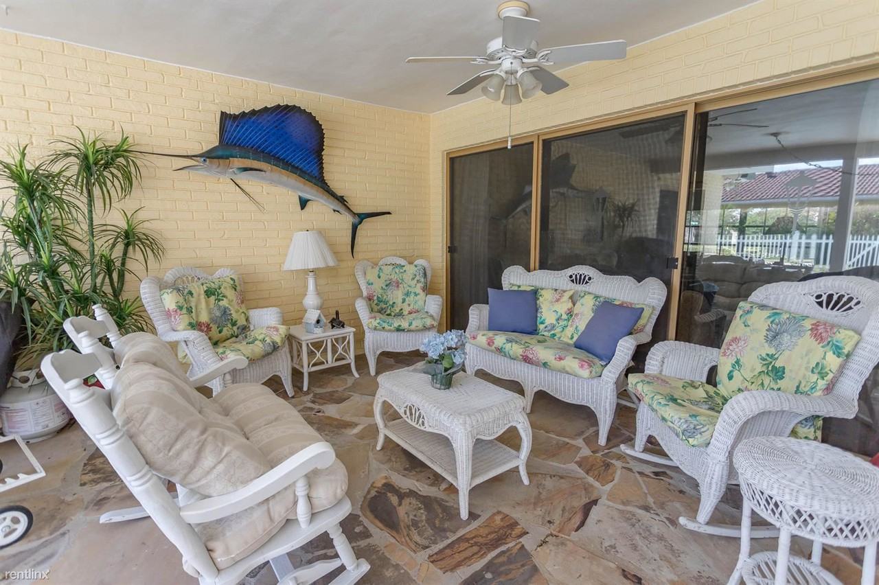 790 Coquina Way - Photo 3 of 9