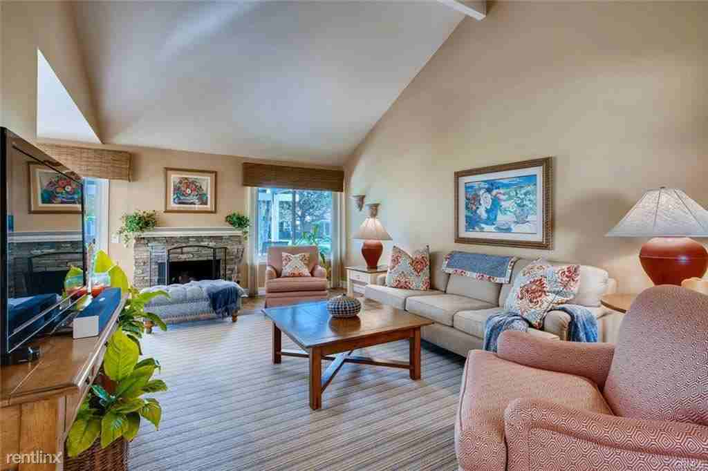 24326 Toledo Ln - Photo 2 of 30