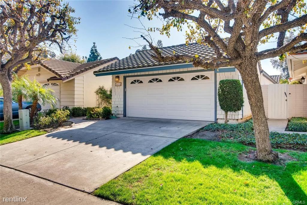 24326 Toledo Ln - Photo 3 of 30