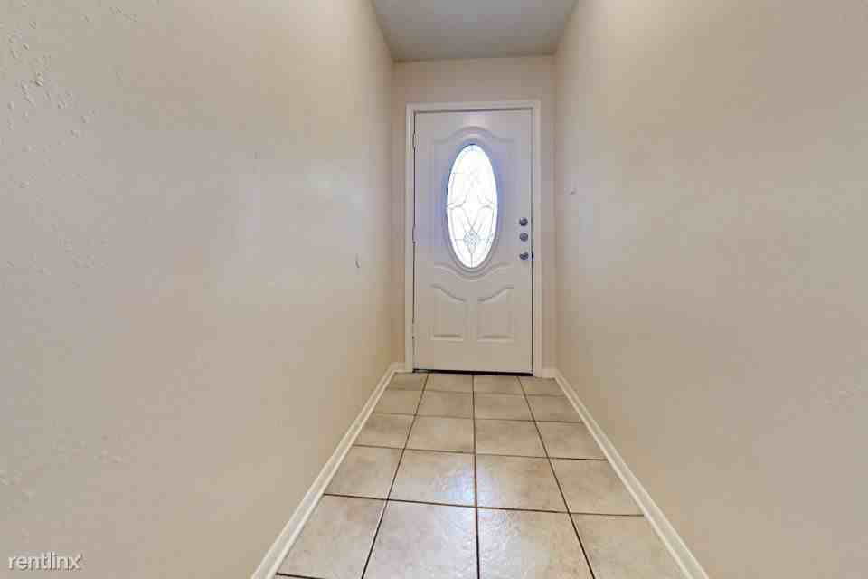 5321 Honeyvine Dr - Photo 3 of 13