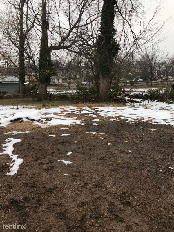 4605 72nd Ave - Photo 3 of 26